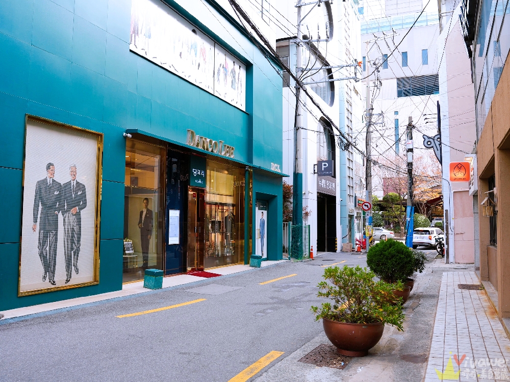 韓國釜山住宿｜『西面棕色點點商務飯店 (Browndot Business Seomyeon)』近西面站～免費早餐簡單好吃～櫃台還能代訂韓式炸雞！