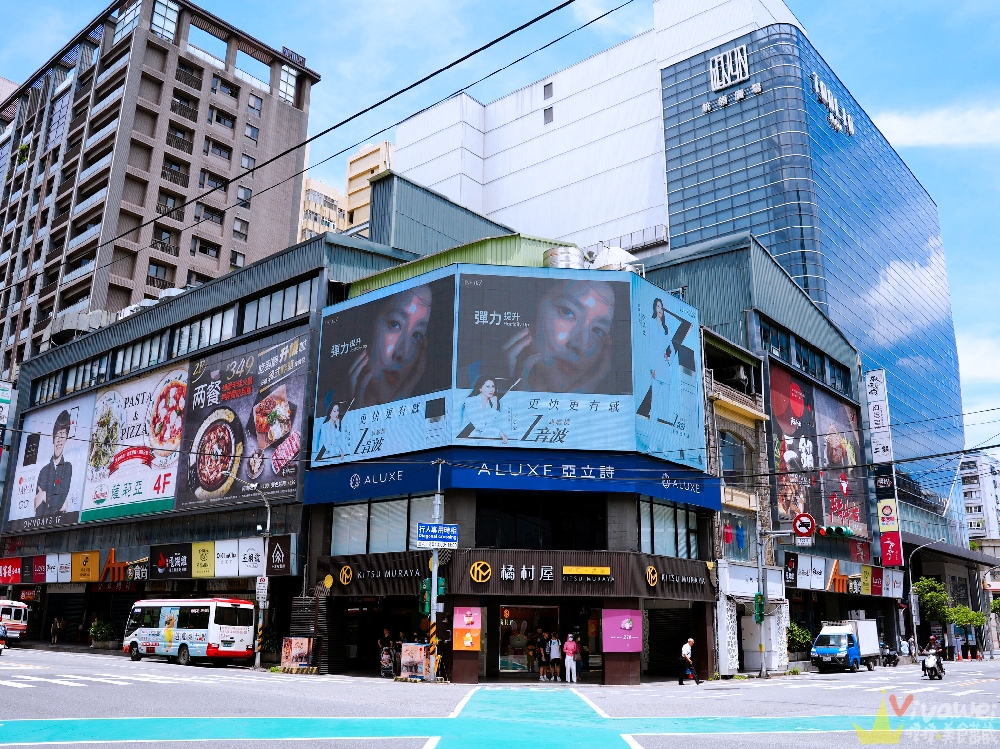 桃園市美食｜『甩鍋雞볶찜韓式炒雞吃到飽-桃園ATT店』7種口味炒雞,炒豬及火鍋肉片通通無限續！還有豐富自助吧無限吃到飽！