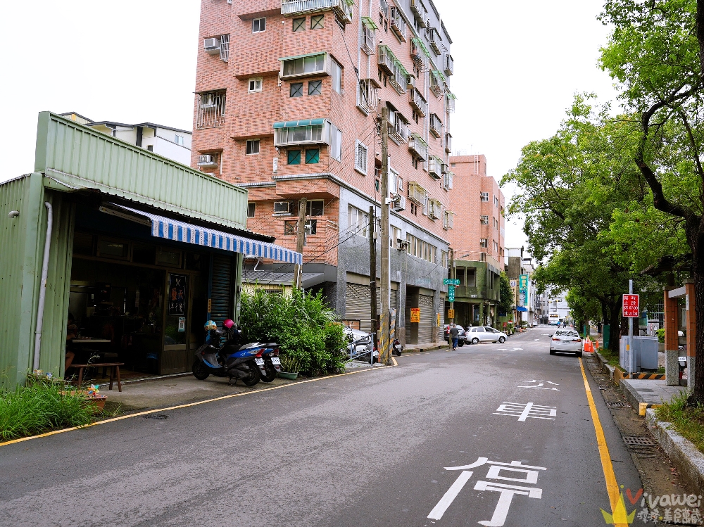 苗栗市美食｜『藍天早午餐』大同國小斜對面～用料實在又好吃的隱藏版早餐～紅茶奶茶都很好喝！