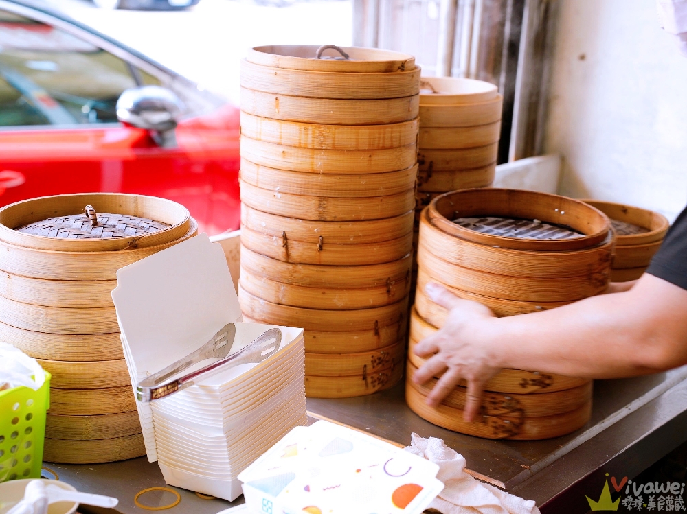 苗栗頭份美食｜『自強鮮肉湯包』Google 4.5顆星評價～在地人推薦的手工現做湯包～蔥花和薑絲免費加！