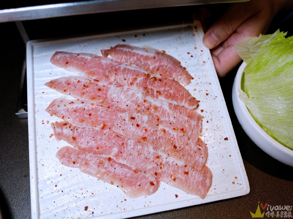 台中北屯美食｜『茶六燒肉堂-東山店』上等牛肉雙人套餐～附餐有沙拉,米食,海鮮,甜點,飲料！