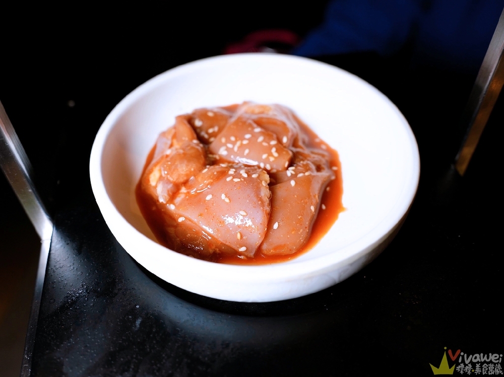 台中北屯美食｜『茶六燒肉堂-東山店』上等牛肉雙人套餐～附餐有沙拉,米食,海鮮,甜點,飲料！