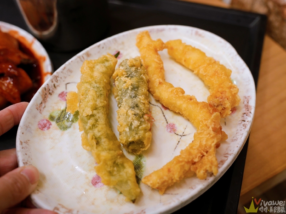 韓國釜山美食｜『尚國家飯捲 상국이네』海雲台市場人氣辣炒年糕、魚板、炸物！評價兩極的韓國小吃店實吃心得！