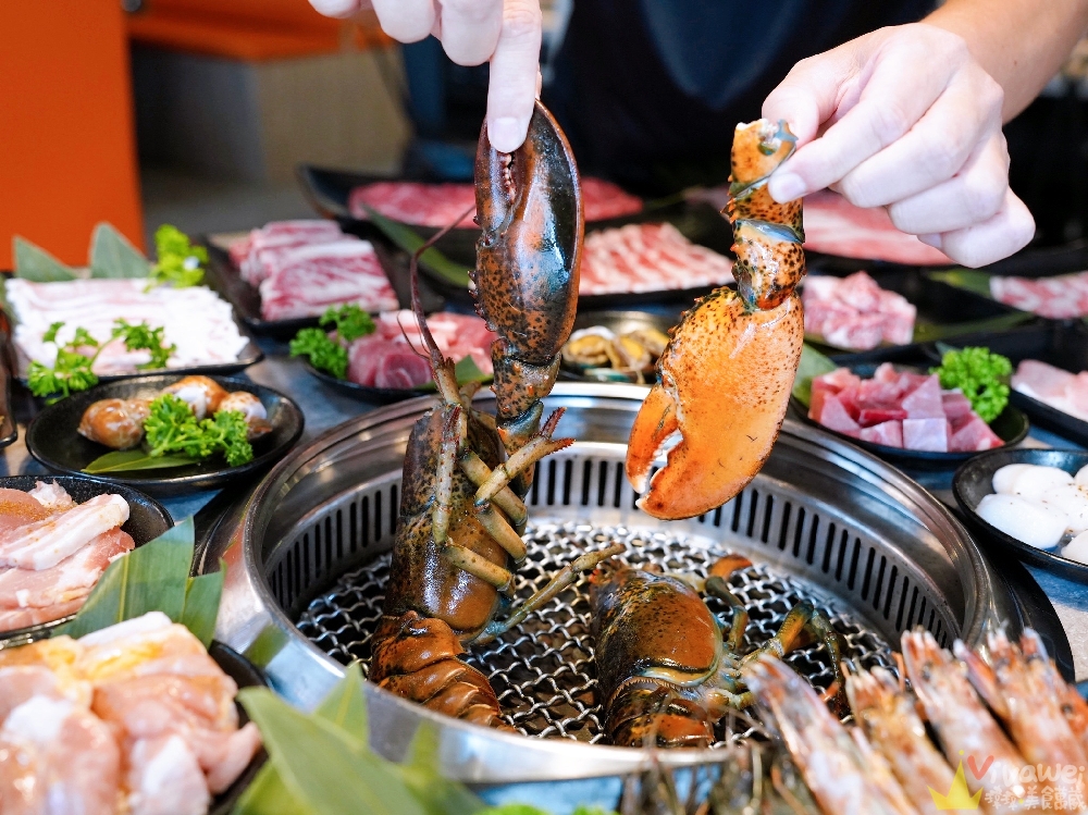 桃園市美食｜『三柒燒肉專門店-桃園中華店』桃園火車站新開幕燒肉吃到飽！日本A5和牛+波士頓龍蝦+松葉蟹腳+鱈場蟹腳無限供應～1988元頂級燒肉吃到飽推薦！