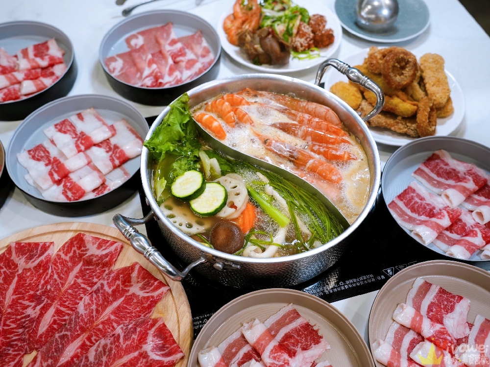 苗栗頭份美食|『鼎熹華韻鍋物』超狂火鍋自助吧吃到飽!肉盤+海鮮+菜盤任你拿~還有熟食,炸物,罐裝啤酒,甜點,雪花冰,多款冰品! 苗栗頭份美食|『鼎熹華韻鍋物』超狂火鍋自助吧吃到飽!肉盤+海鮮+菜盤任你拿~還有熟食,炸物,罐裝啤酒,甜點,雪花冰,多款冰品!