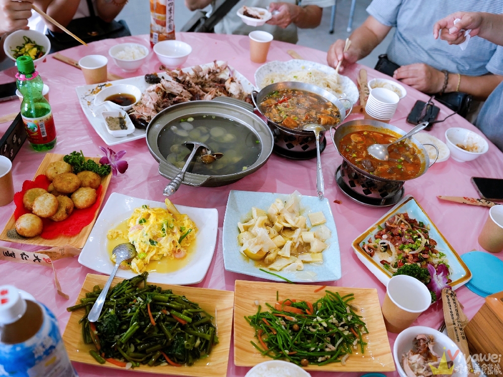 宜蘭壯圍美食｜『大仁哥蔗香脆皮桶仔雞-旗艦總店』多人聚餐合菜餐廳~招牌甘蔗脆皮桶仔雞須提前預訂！