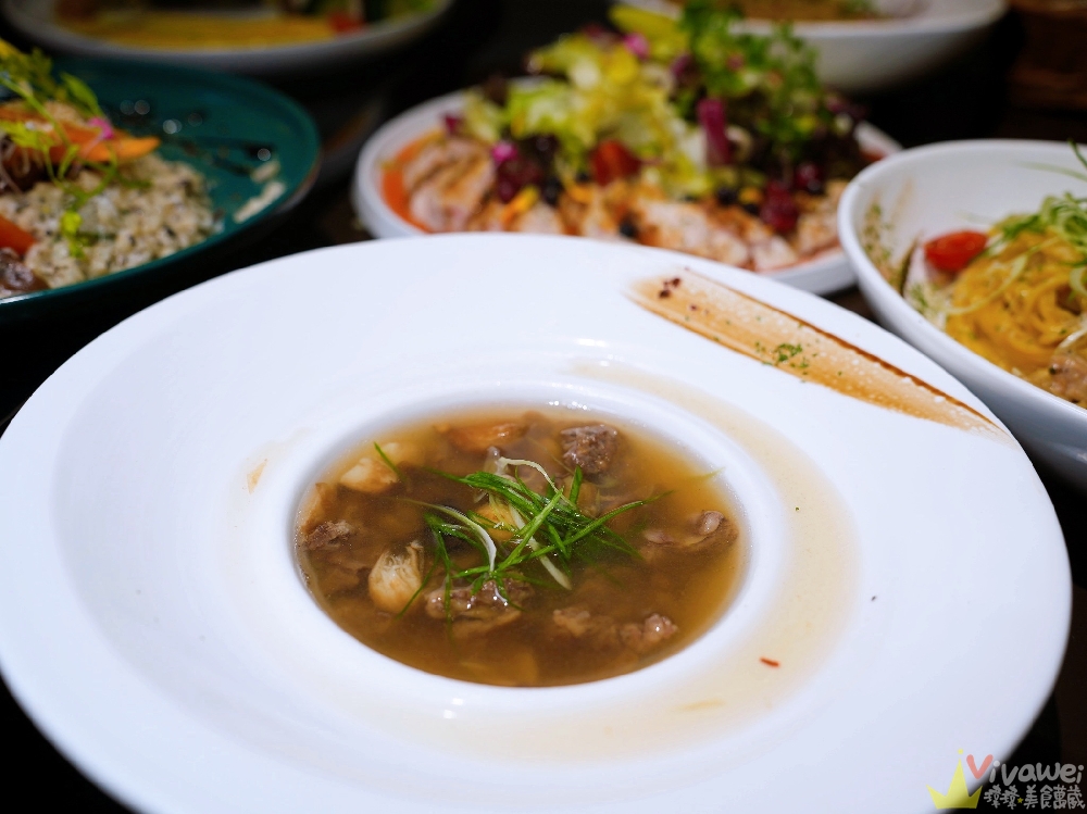 苗栗美食｜『猫狸村 Miaoli Village』結合創意料理與輕鬆氛圍的質感小餐館～餐點好吃道道無雷！