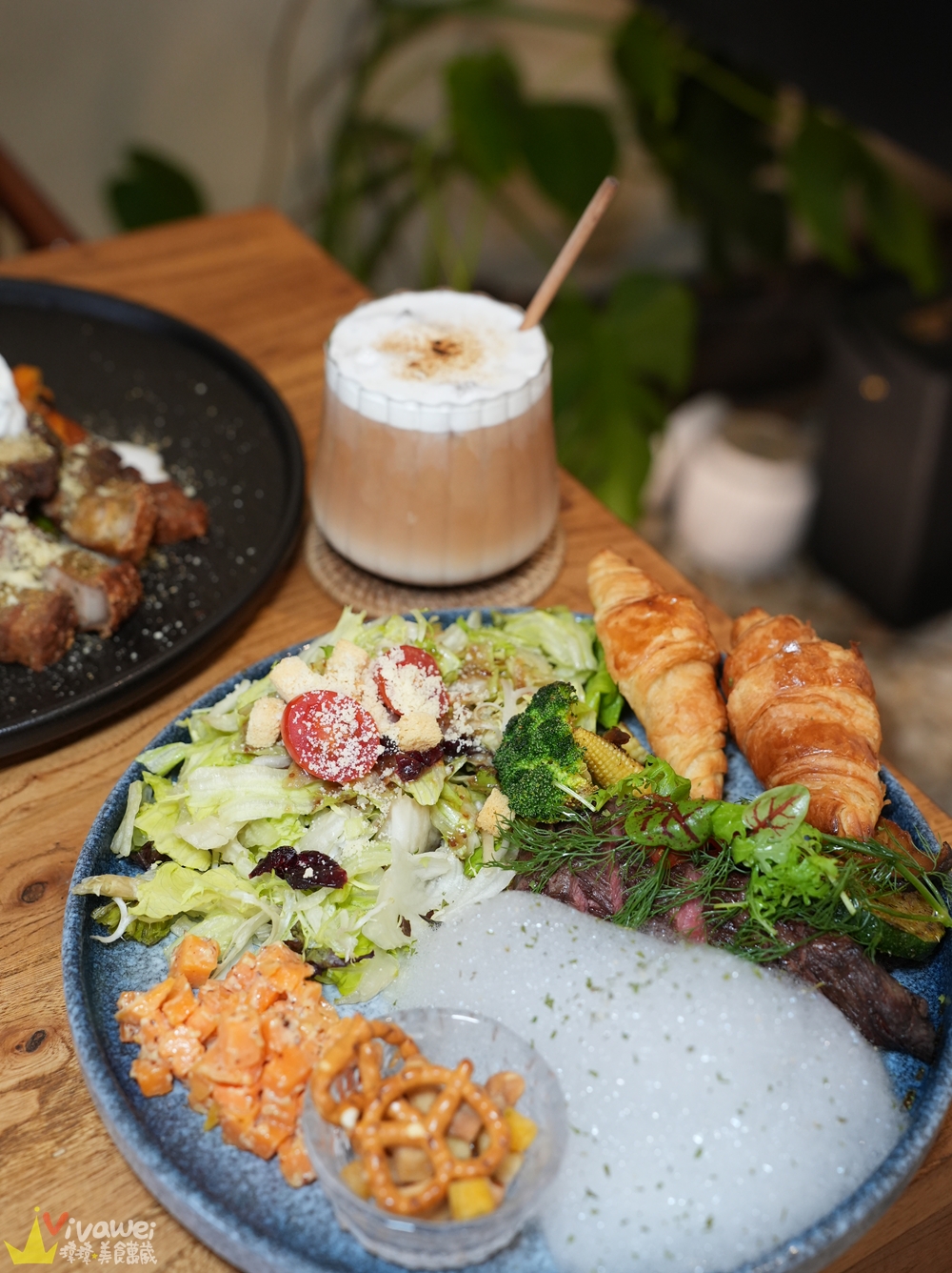 桃園中壢美食|『旿野曜初Café Brunch』質感系咖啡廳~好吃的韓國辣雞奶油麵&巧克力巴斯克蛋糕~很適合聚餐~約會~拍美照! 桃園中壢美食|『旿野曜初Café Brunch』質感系咖啡廳~好吃的韓國辣雞奶油麵&巧克力巴斯克蛋糕~很適合聚餐~約會~拍美照!