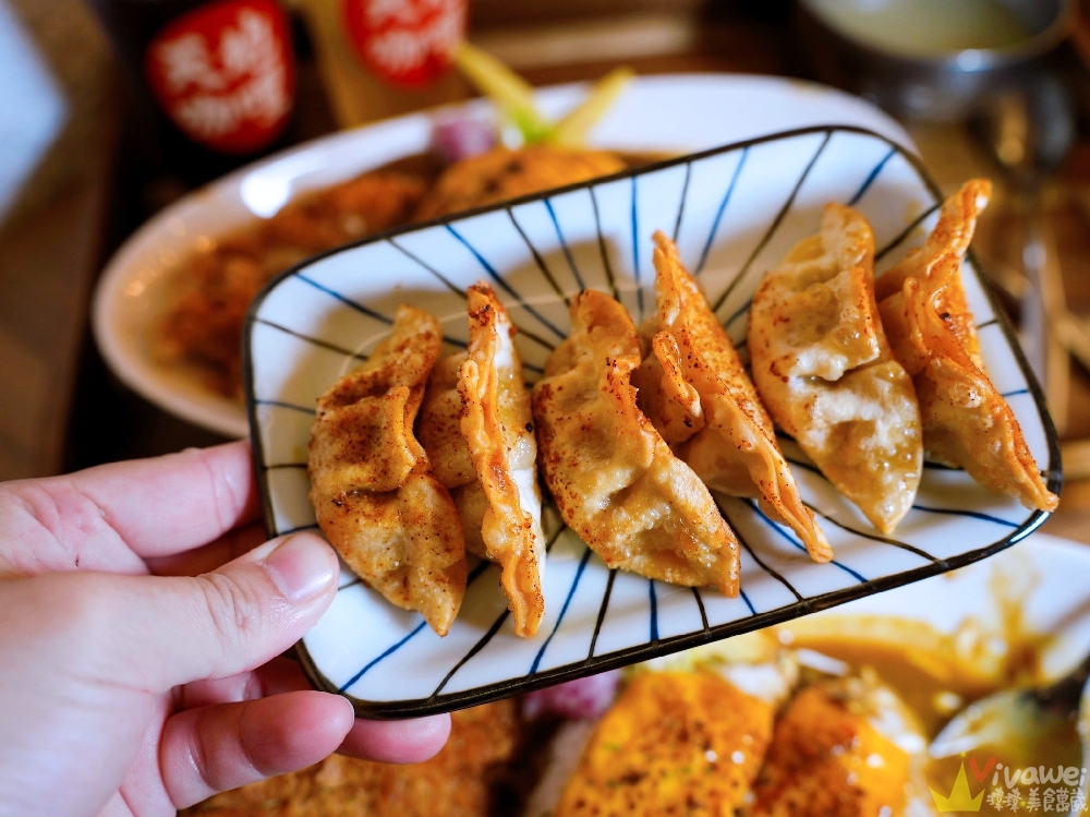 桃園中壢美食｜『天地咖哩Daddy’s Curry 內壢店』新開幕！咖哩飯附熱湯一碗～可免費續加白飯&咖哩醬各一次！