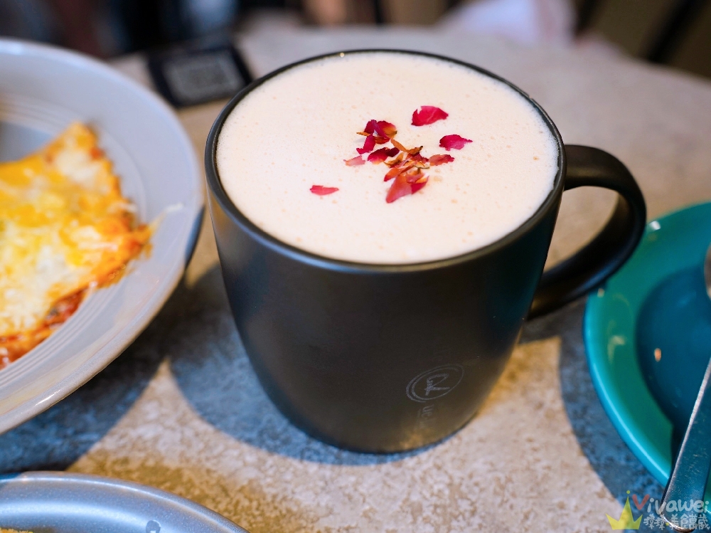 台北中山美食｜『CafféRue Dazhi 路口加啡 大直店』大直高CP值輕食早午餐！平價的現做餐點及飲品！