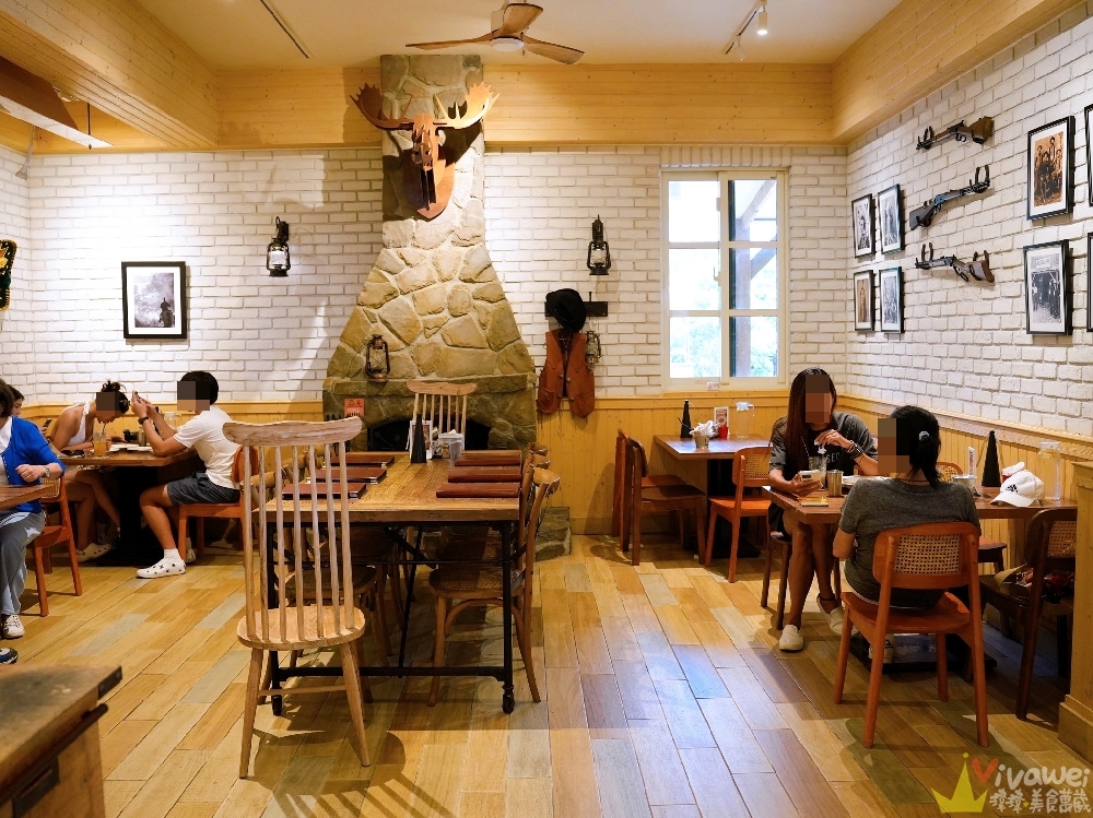 新北三芝美食｜『牛仔莊園』親子餐廳推薦！必吃牧馬人莊園牛排！草原白馬+美式鄉村風超好拍！