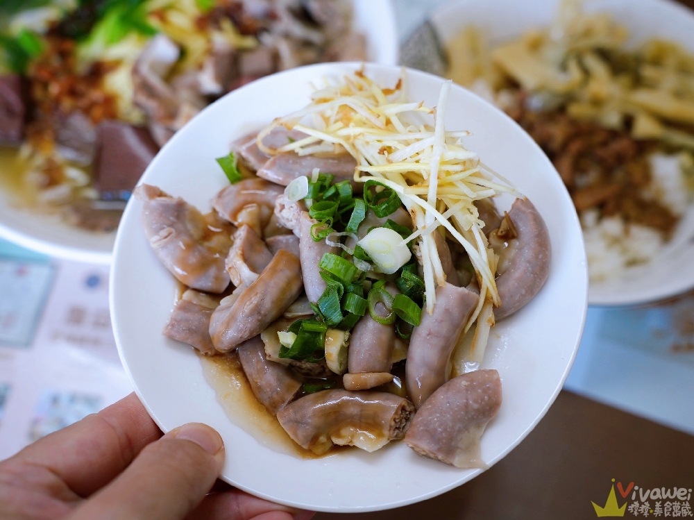 苗栗後龍美食｜『阿國小吃店』平日限定！免費加湯加麵超佛心！在地人激推綜合油麵必吃～韭菜醬油更是靈魂！
