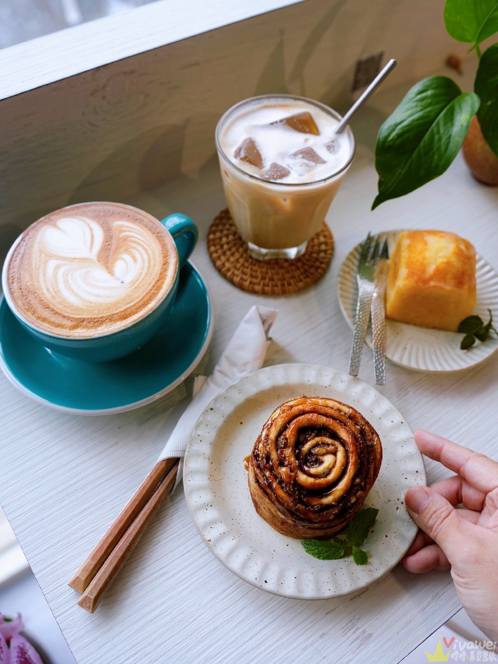 苗栗三義美食｜『浪漫城市咖啡 Everwist Café』不限時質感系咖啡館！必吃肉桂捲、老奶奶檸檬蛋糕與椰香咖啡！