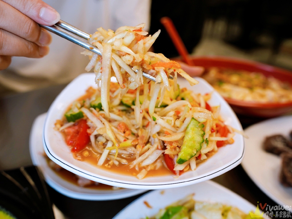 桃園平鎮美食｜『雲泰館』中壢車站後站新開幕！綜合米干&熱炒類&涼拌及酥炸類&麵類及飯食等餐點！