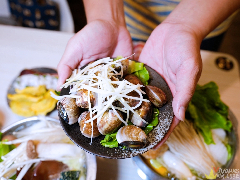 桃園中壢美食｜『好神自然鍋』內壢高品質火鍋！主打自然蔬果湯&天然食材！健康美味又好吃！