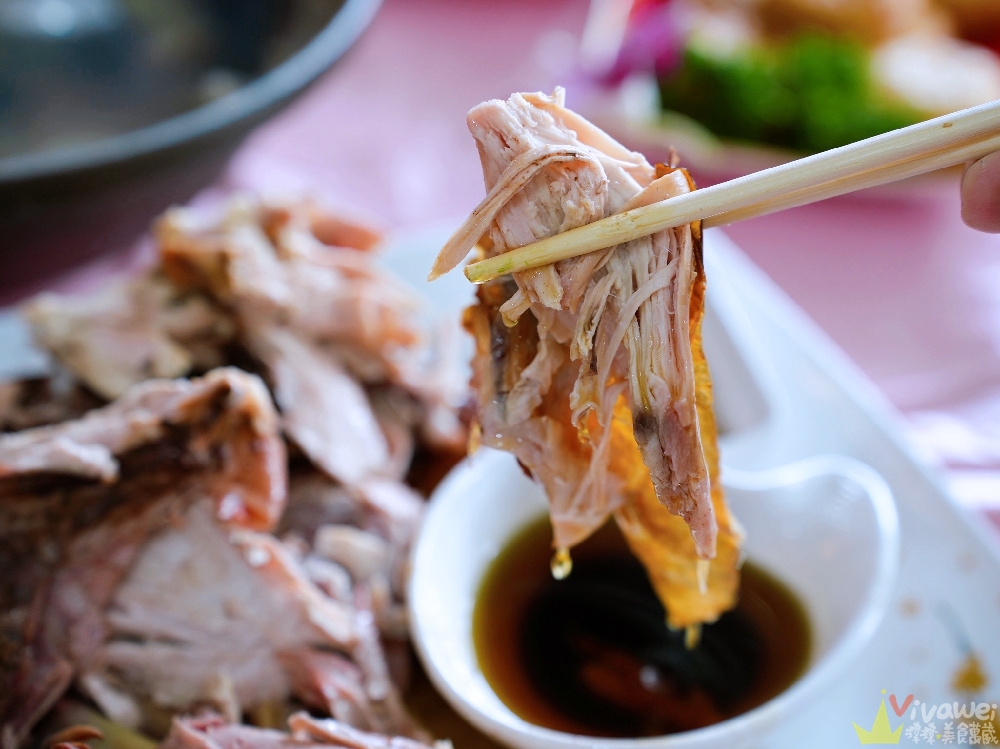 宜蘭壯圍美食｜『大仁哥蔗香脆皮桶仔雞-旗艦總店』多人聚餐合菜餐廳~招牌甘蔗脆皮桶仔雞須提前預訂！