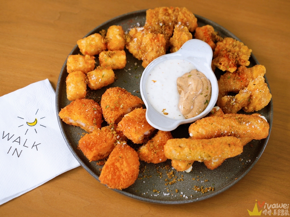 宜蘭員山美食｜『Walk In House 沃客宅』有停車場的質感民宿餐廳～專賣炸物,簡餐,火鍋,甜點,咖啡飲品！