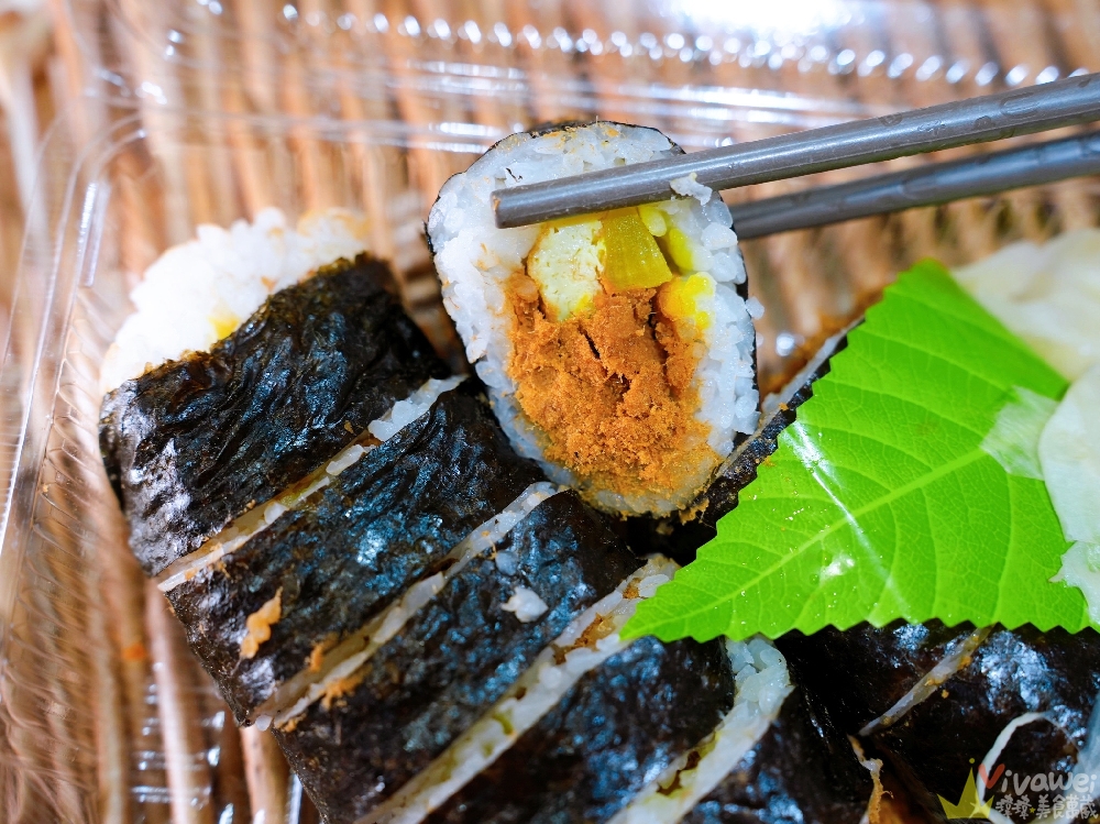 桃園中壢美食｜『双營涼麵』在地老字號涼麵專賣！銅板價的壽司,味噌湯,蒸蛋～另有素食涼麵選擇！