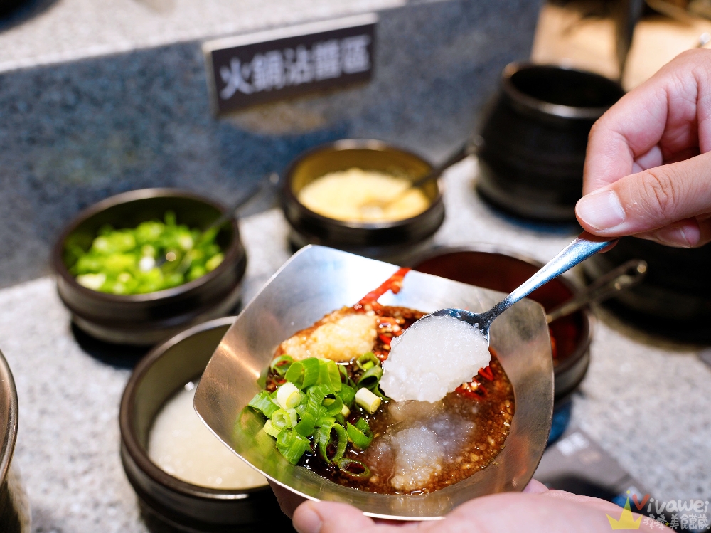 桃園市美食｜『甩鍋雞볶찜韓式炒雞吃到飽-桃園ATT店』7種口味炒雞,炒豬及火鍋肉片通通無限續！還有豐富自助吧無限吃到飽！