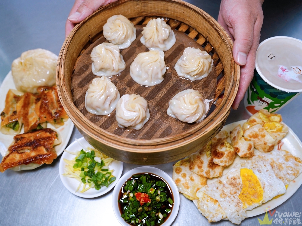 苗栗市美食｜『廣和小籠包』手工製作的中式早餐！推薦脆皮鍋貼&酥皮蛋餅！