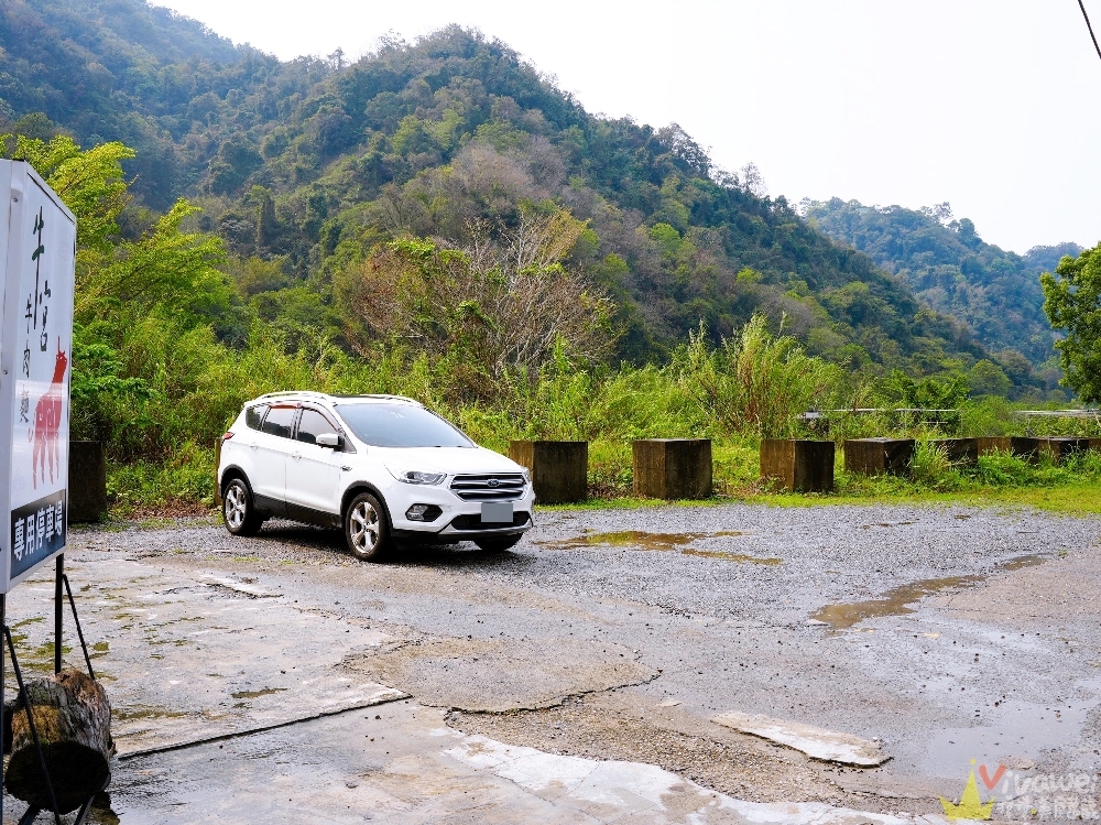 苗栗大湖美食｜『牛宮牛肉麵』大湖晚餐新選擇！免費停車+創意牛肉麵！必吃刺身菲力牛肉麵+手工水餃超有記憶點！
