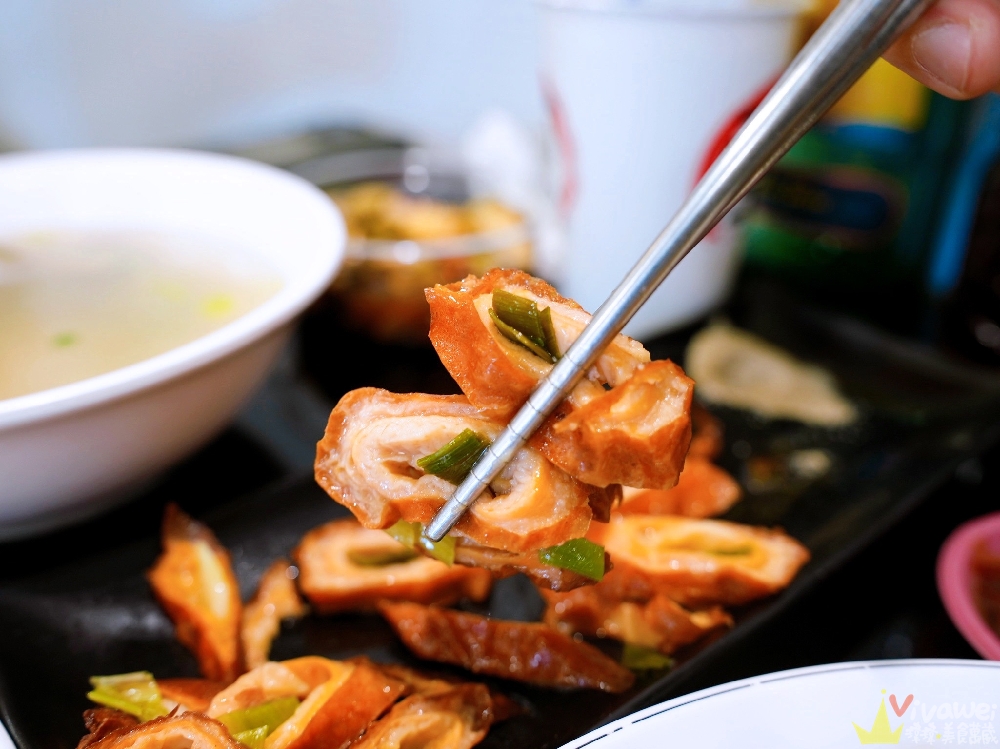 桃園大園美食｜『祥祥炒飯功夫館-大園旗艦店』多達20種炒飯口味！還有熱炒,粥品,燴飯,炸物,湯品等豐富餐點選擇！