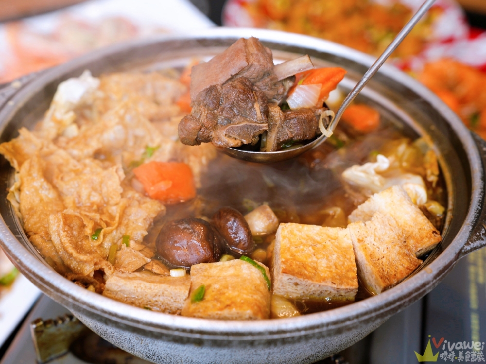 桃園市美食｜『易鼎活蝦（新桃園店）』中路特區聚餐首選！包廂空間＋免費停車場～大尺寸泰國蝦鮮甜又Q彈！