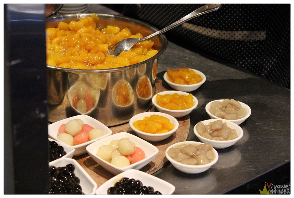 宜蘭市美食｜『原來豆花』推薦必吃!只要40元的陶鍋加熱豆花和新鮮好吃的配料!
