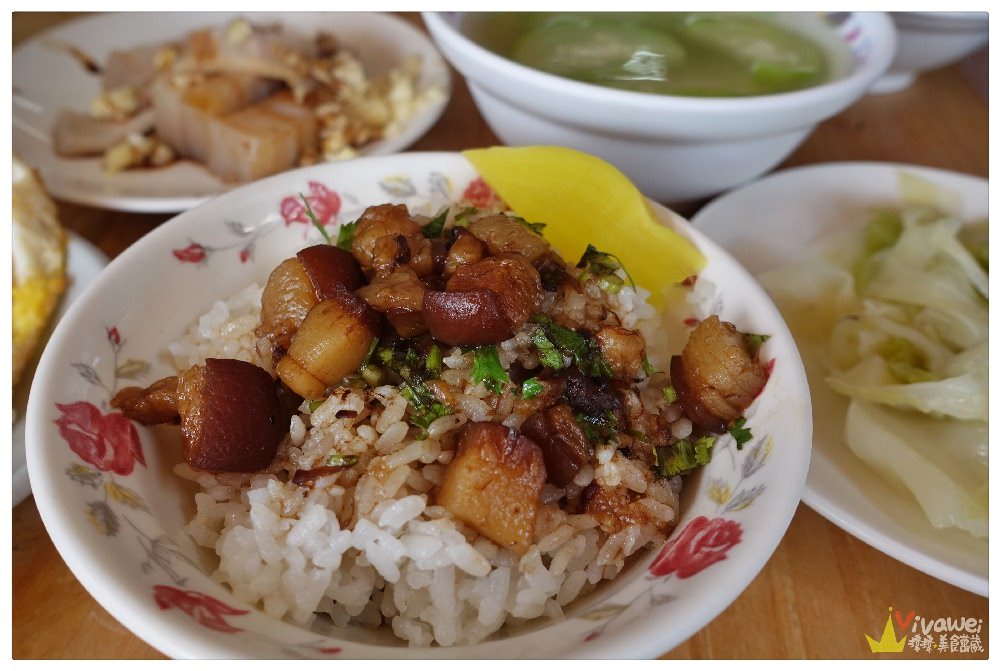 台南中西區美食｜『阿和肉燥飯』在地人推薦~平價好吃的肉燥飯&各式小菜及魚肚湯專賣!