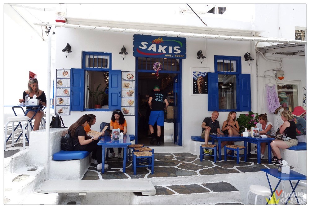 希臘米克諾斯美食｜『SAKIS Grill House』Mykonos在地小吃~飽足感十足的Pita捲餅!
