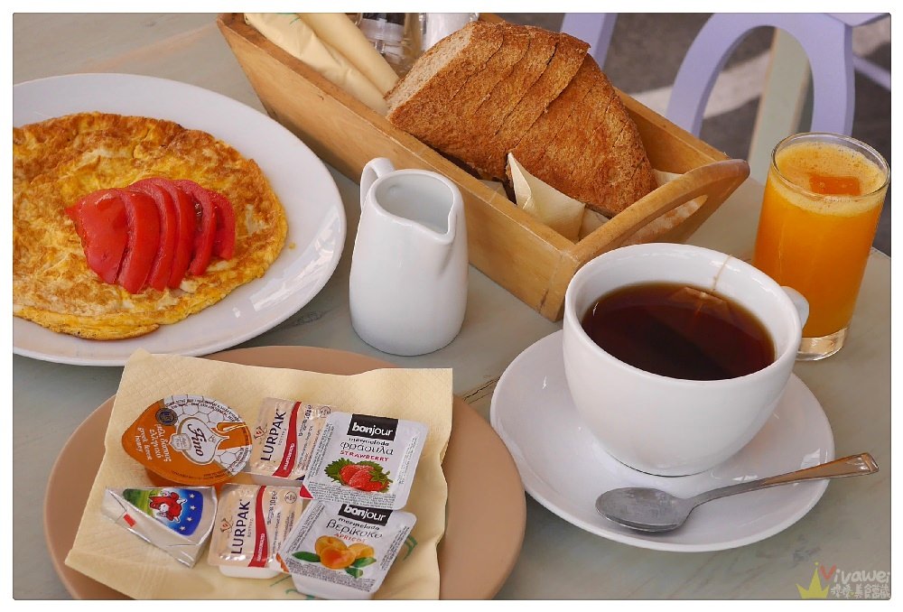 希臘米克諾斯美食｜『Cosmo Cafe』Mykonos早餐Brunch~推薦豐盛的希臘水果優格!