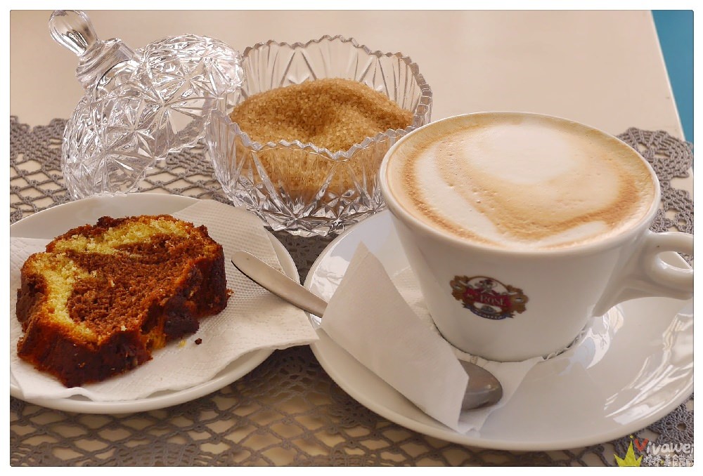希臘納克索斯美食｜『GEMMA Nazian Bistro』Naxos最美味早午餐~推薦巧克力鬆餅&拿鐵咖啡附蛋糕!