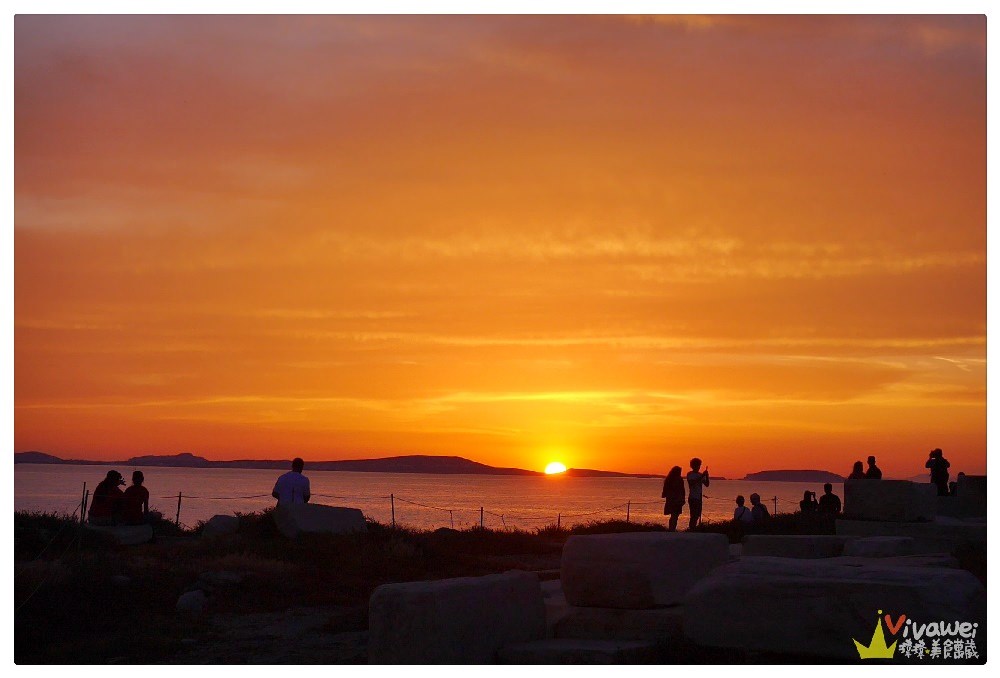 希臘自助蜜月旅行｜納克索斯島NAXOS地標”阿波羅門”~無論白天或日落都超美！