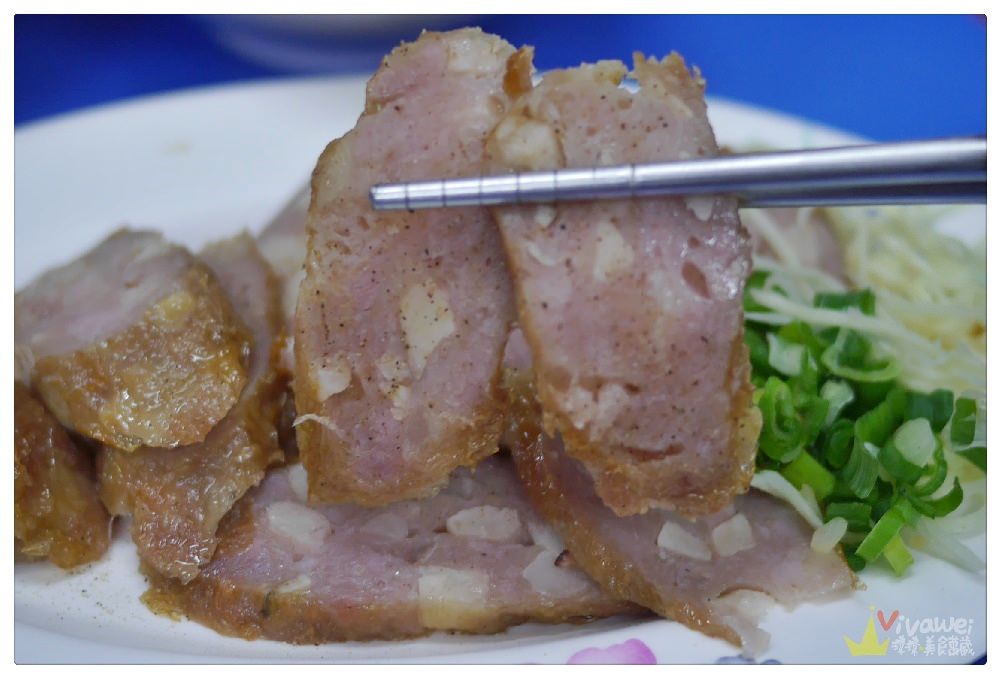 新竹湖口美食｜『老五鹹粥』霸氣十足的波霸滷肉飯~還有鮮蚵飯及多樣小菜~便宜又好！