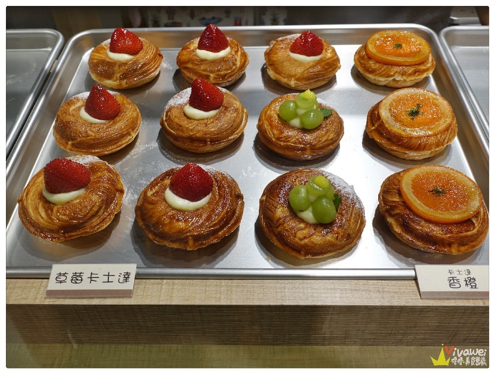 台中西區美食｜『艸水木堂-勤美誠品店』35元就能吃到好吃的甜甜圈！