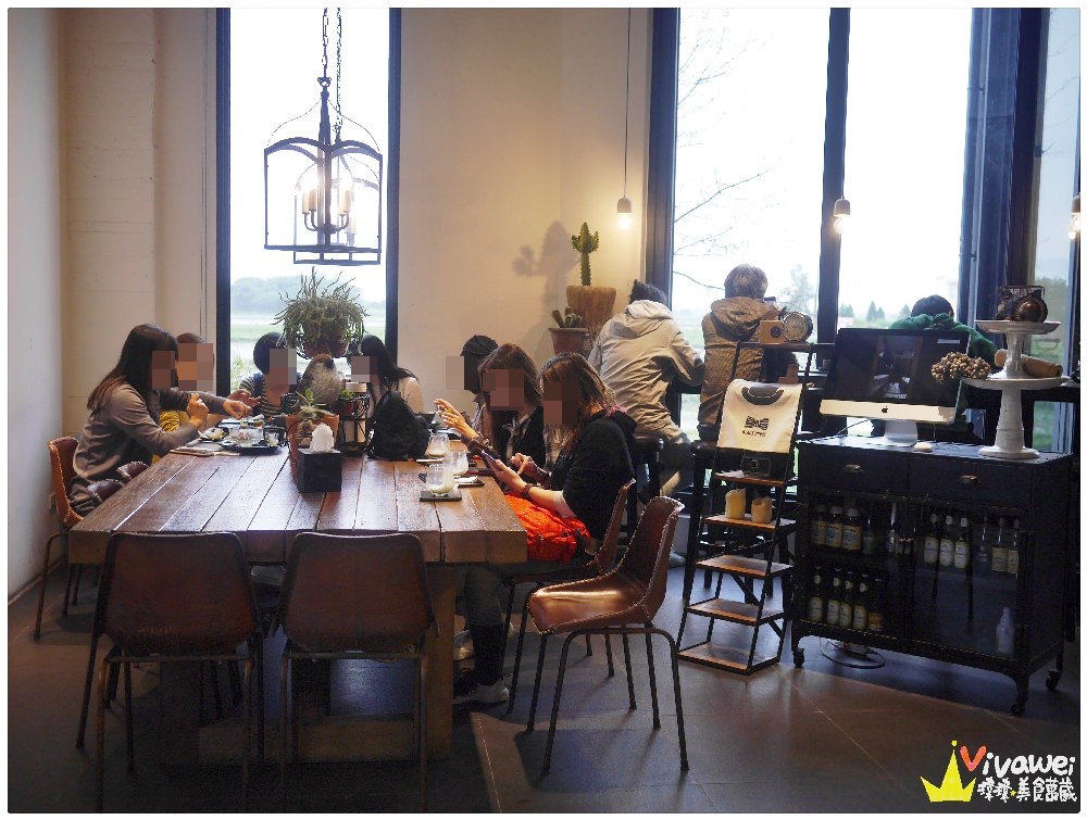 宜蘭頭城美食｜『黑宅咖啡BLACK HOUSE CAFE』有插座,有WIFI,不限時的庭園咖啡廳~高單價也高品質!