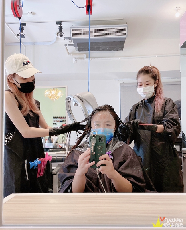 台北中山美髮｜『BonBonHair』NEW搬遷至中山站5號出口旁~設計師EIKO真的是染髮&燙髮高手!