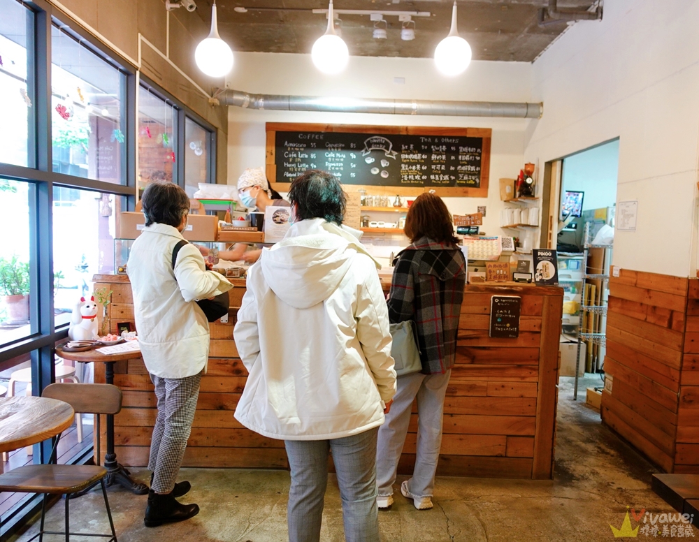 台中西區美食｜『Haritts donuts&coffee』超好吃的日式甜甜圈~回購N次的愛店！
