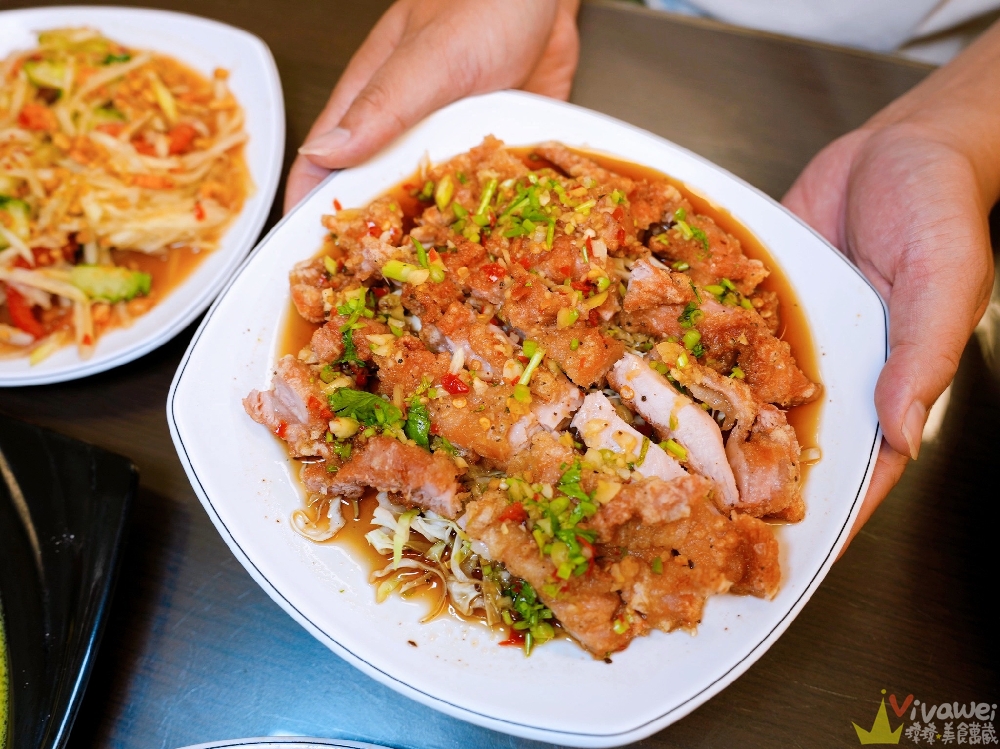 桃園平鎮美食｜『雲泰館』中壢車站後站新開幕！綜合米干&熱炒類&涼拌及酥炸類&麵類及飯食等餐點！