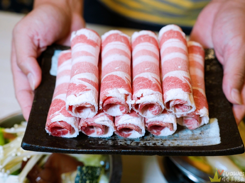 桃園中壢美食｜『好神自然鍋』內壢高品質火鍋！主打自然蔬果湯&天然食材！健康美味又好吃！