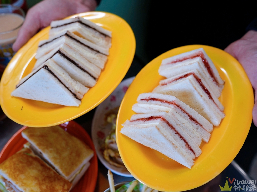 苗栗頭份美食｜『wakeyand_醒醒商行』隱藏版早午餐推薦名單！古早味粉漿蛋餅和脆糖吐司都值得一吃！