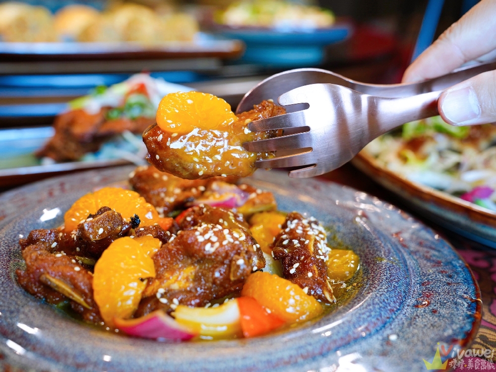 苗栗三灣美食｜『龍叔伯庭園餐館』超氣派的客家私房台菜餐廳～餐點品項豐富又好吃～親子友善且附設免費停車場！