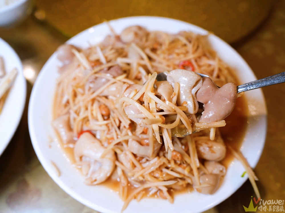 桃園龍潭美食｜『桃群客家活魚餐廳』龍潭大池周邊～附設免費停車場！餐點豐富多元又好吃的熱炒桌菜餐廳！