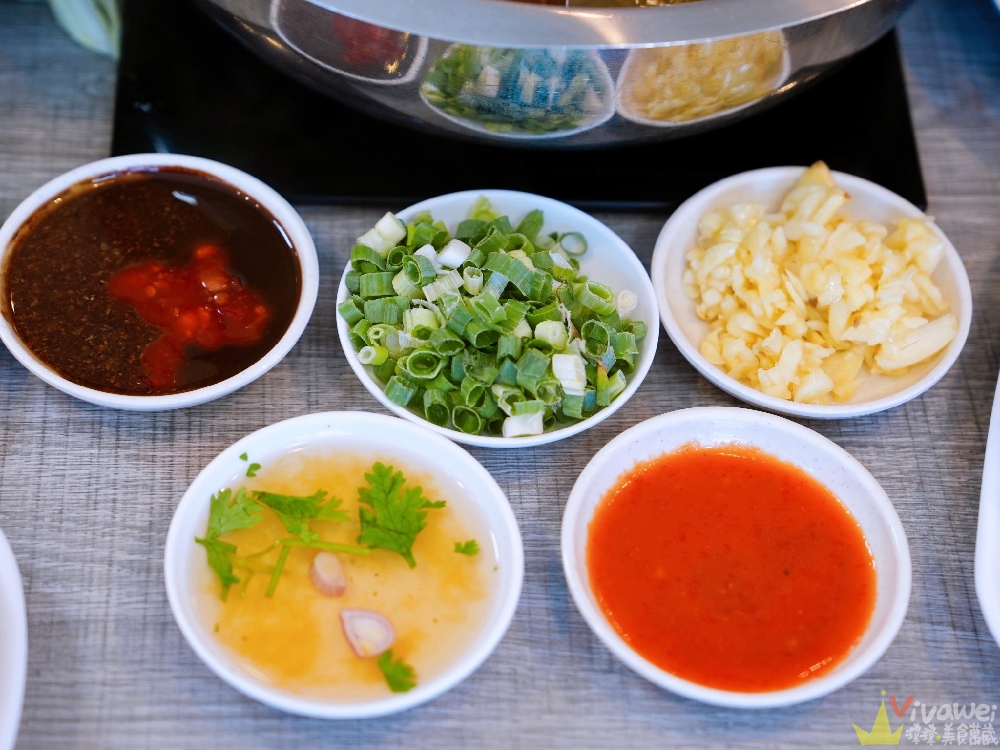 苗栗頭份美食|『不打羊-頭份店 羊肉爐牛肉爐吃到飽』羊肉牛肉&蔬菜自助吧任你吃!大推隱藏版炸雞翅&鹹酥雞! 苗栗頭份美食|『不打羊-頭份店 羊肉爐牛肉爐吃到飽』羊肉牛肉&蔬菜自助吧任你吃!大推隱藏版炸雞翅&鹹酥雞!