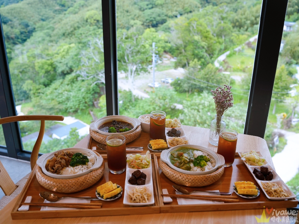 苗栗銅鑼美食｜『紫鳶山城-覓境莊園』超美玻璃屋餐廳~低消只要150元的秘境景觀餐廳！