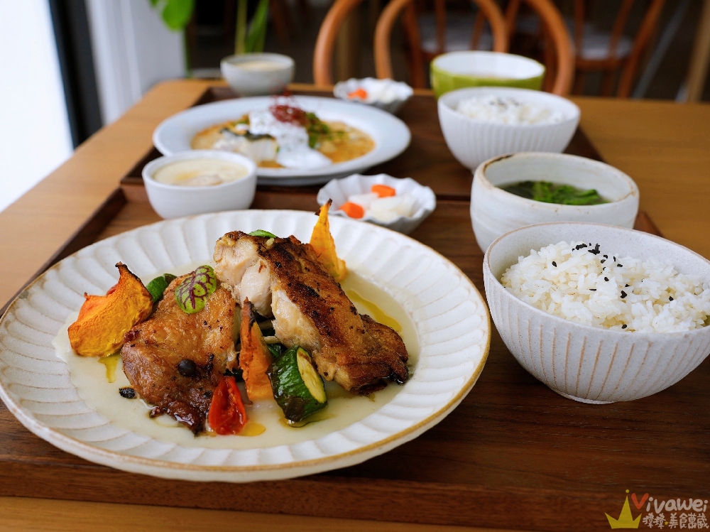 宜蘭員山美食｜『Walk In House 沃客宅』有停車場的質感民宿餐廳～專賣炸物,簡餐,火鍋,甜點,咖啡飲品！