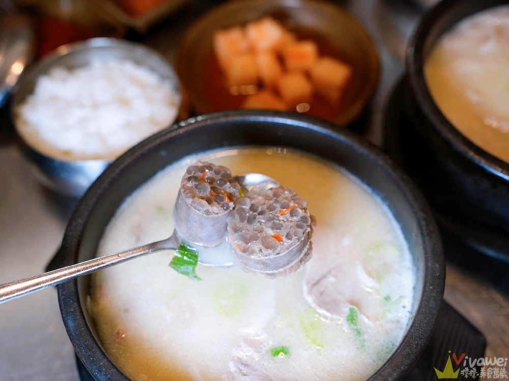 韓國釜山美食｜『水邊最高豬肉湯飯 西面樂天店』西面站樂天百貨9樓必吃！豬頸肉湯飯＆豬肉血腸湯飯開箱（附菜單價格＆吃法）