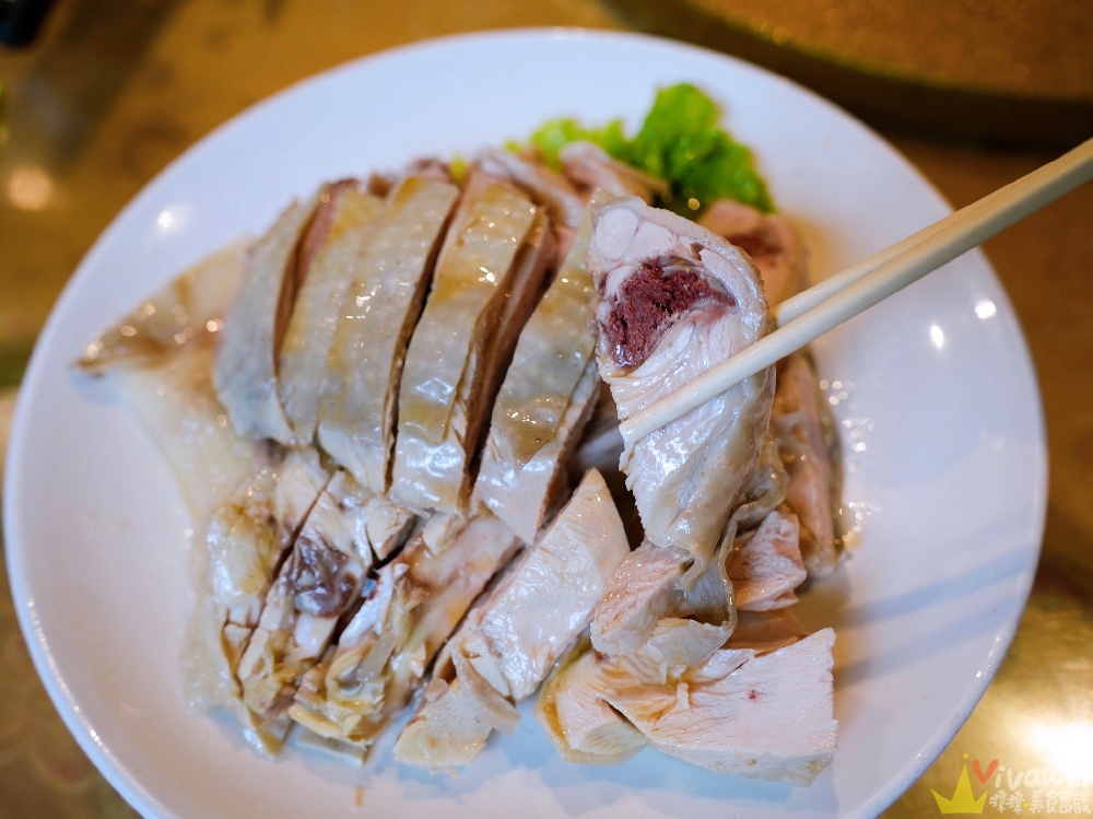 桃園龍潭美食｜『桃群客家活魚餐廳』龍潭大池周邊～附設免費停車場！餐點豐富多元又好吃的熱炒桌菜餐廳！