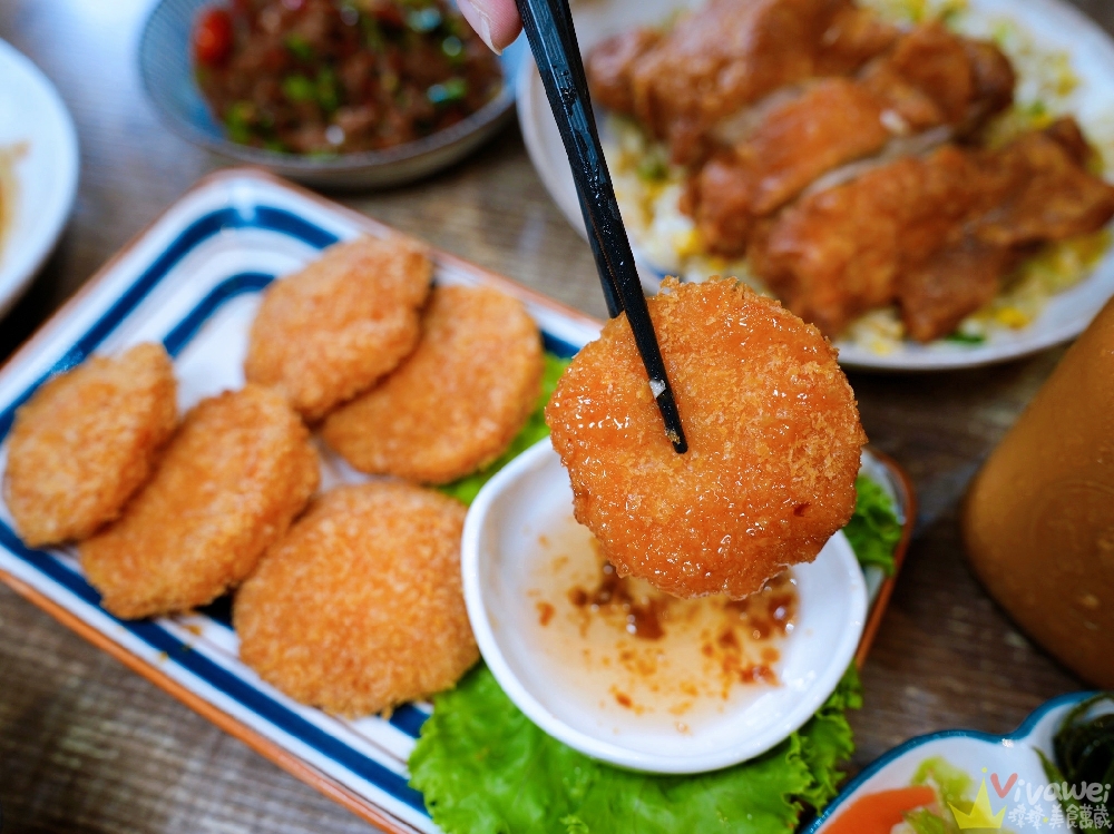 桃園中壢美食｜『壹食貳香』內壢專賣中式與泰式的美味小餐館！必吃雞腿炒飯&金錢蝦餅！