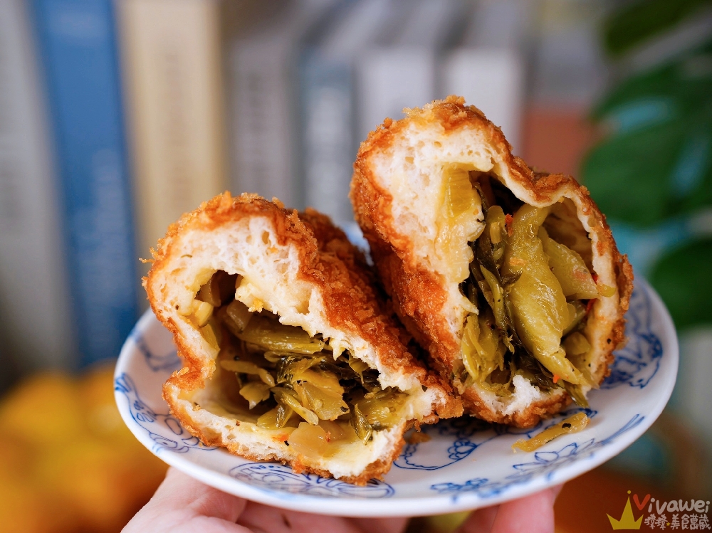 苗栗竹南美食|『隆興蛋糕城』傳統老派麵包店!必吃預約制的奶油吐司~鬆軟奶香超涮嘴! 苗栗竹南美食|『隆興蛋糕城』傳統老派麵包店!必吃預約制的奶油吐司~鬆軟奶香超涮嘴!